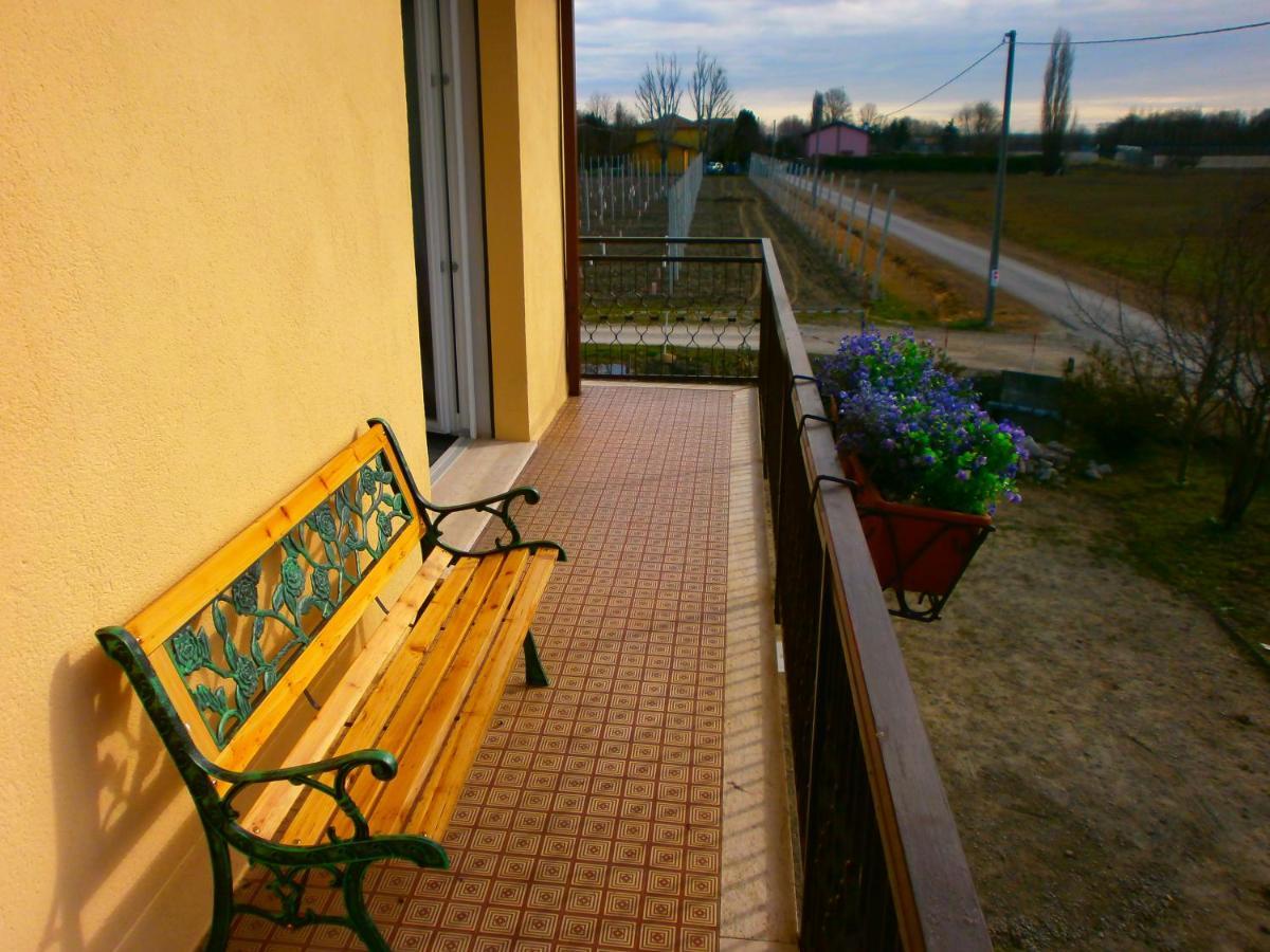 Il Leprotto - Room & Breakfast Altedo ภายนอก รูปภาพ