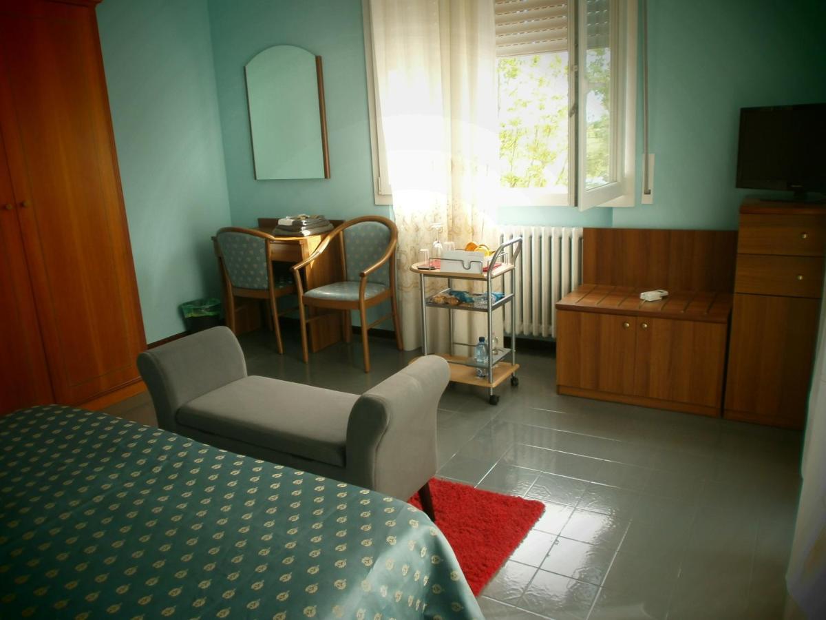 Il Leprotto - Room & Breakfast Altedo ภายนอก รูปภาพ